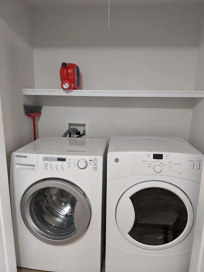 3 Bdr Appartement,Wifi,Netflix Free Parking Montréal Appartamento